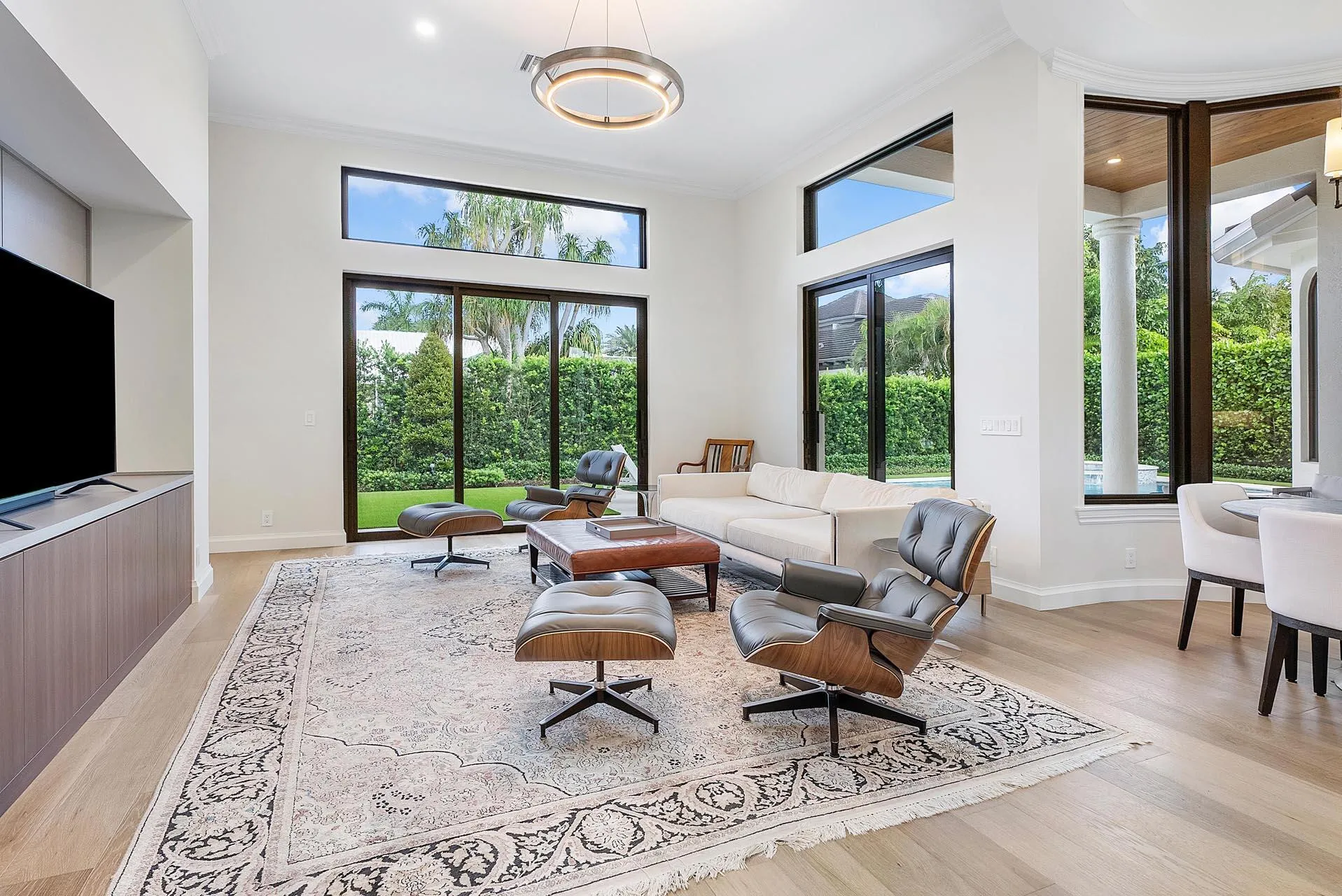2212_Acorn_Palm_Road_21