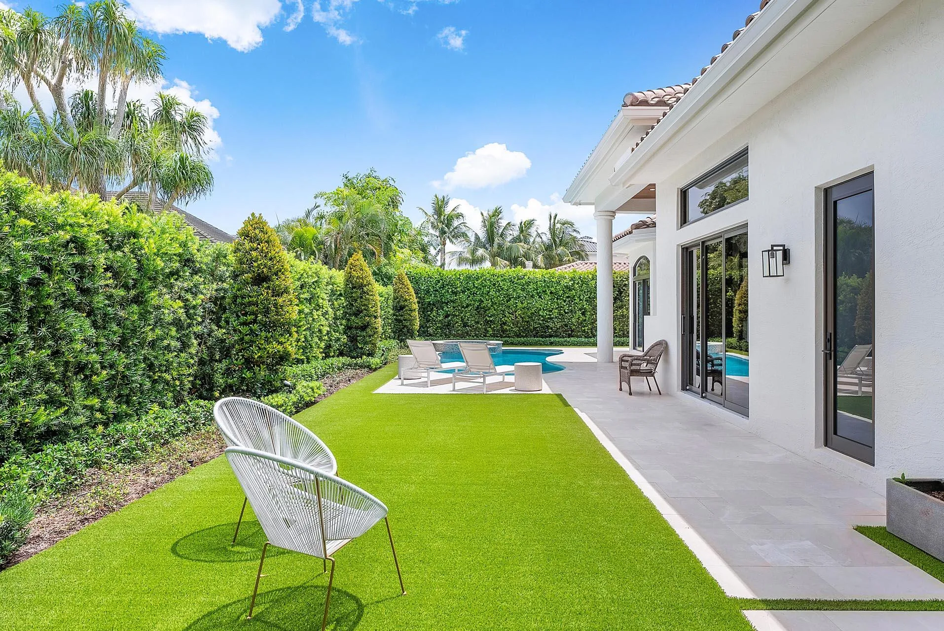 2212_Acorn_Palm_Road_10