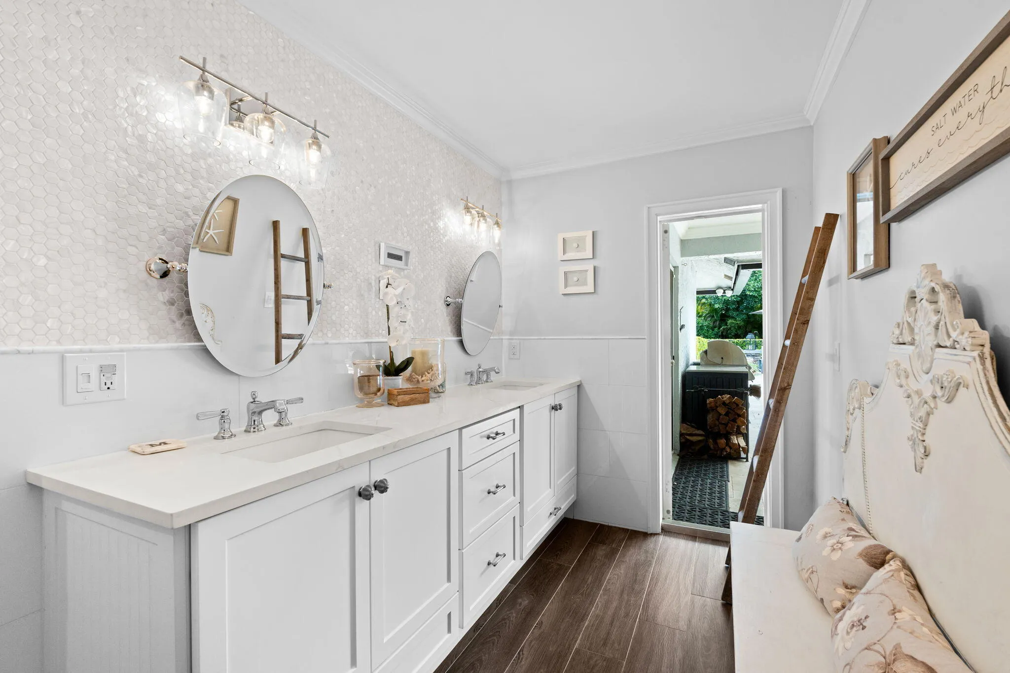 53-web-or-mls-A7406589