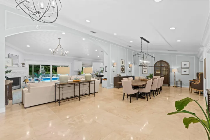 16-web-or-mls-A7406612