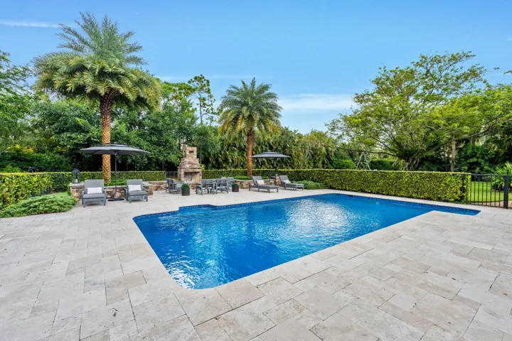 66-web-or-mls-A7406469