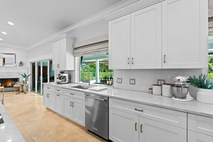 30-web-or-mls-A7406669