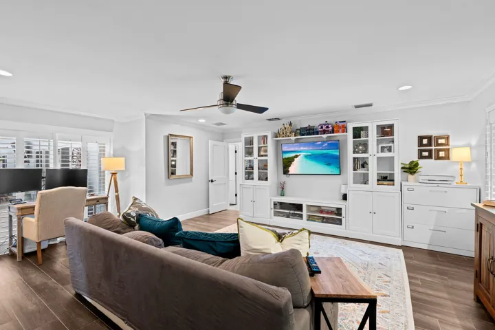 52-web-or-mls-A7406574