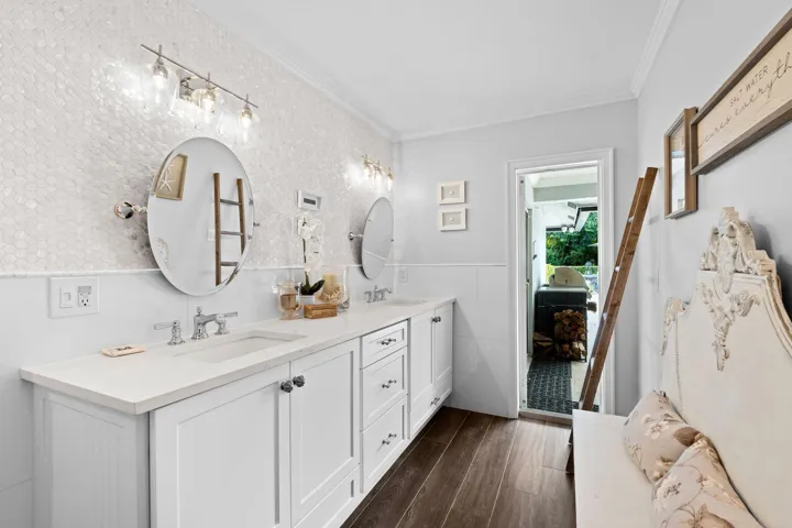 53-web-or-mls-A7406589