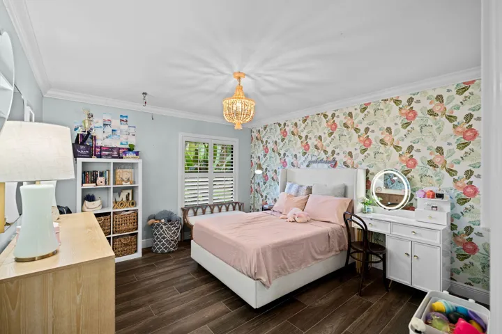47-web-or-mls-A7406556