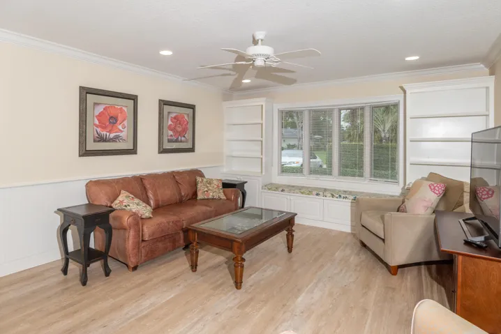 © Clark-2918 SE Fairway West-012