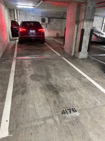 tandem 2 parking spaces