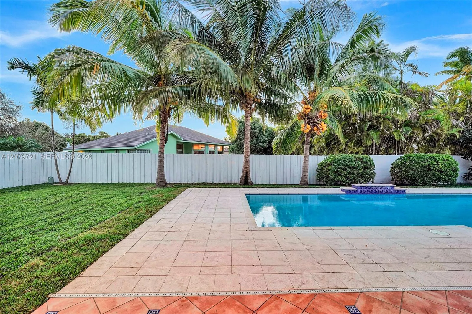 Property photo 111