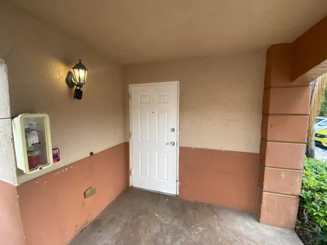 Front Entrance of Villa Condo