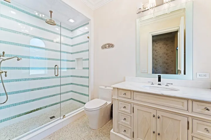 2nd FL Guest Bath
