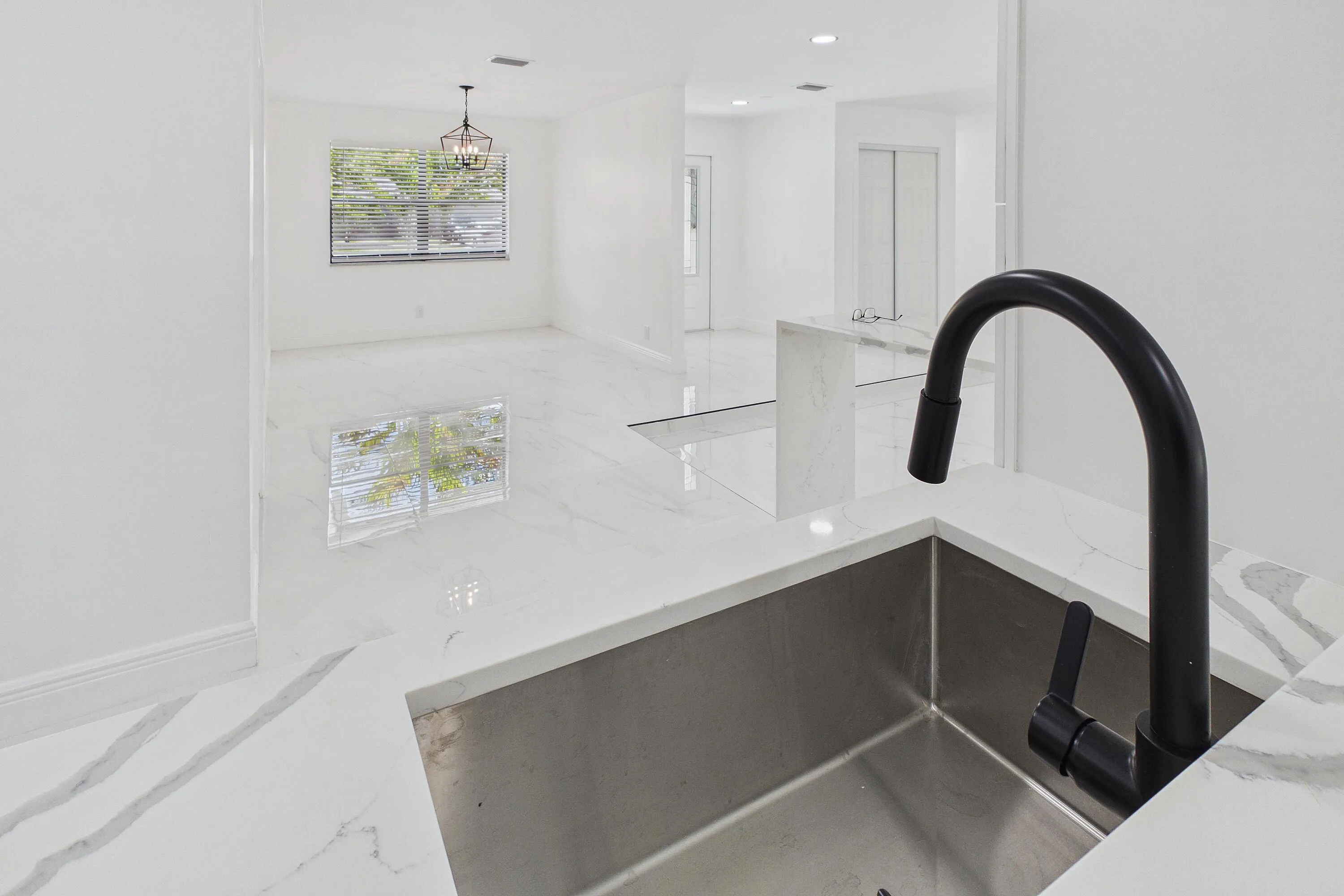 Kitchen sink