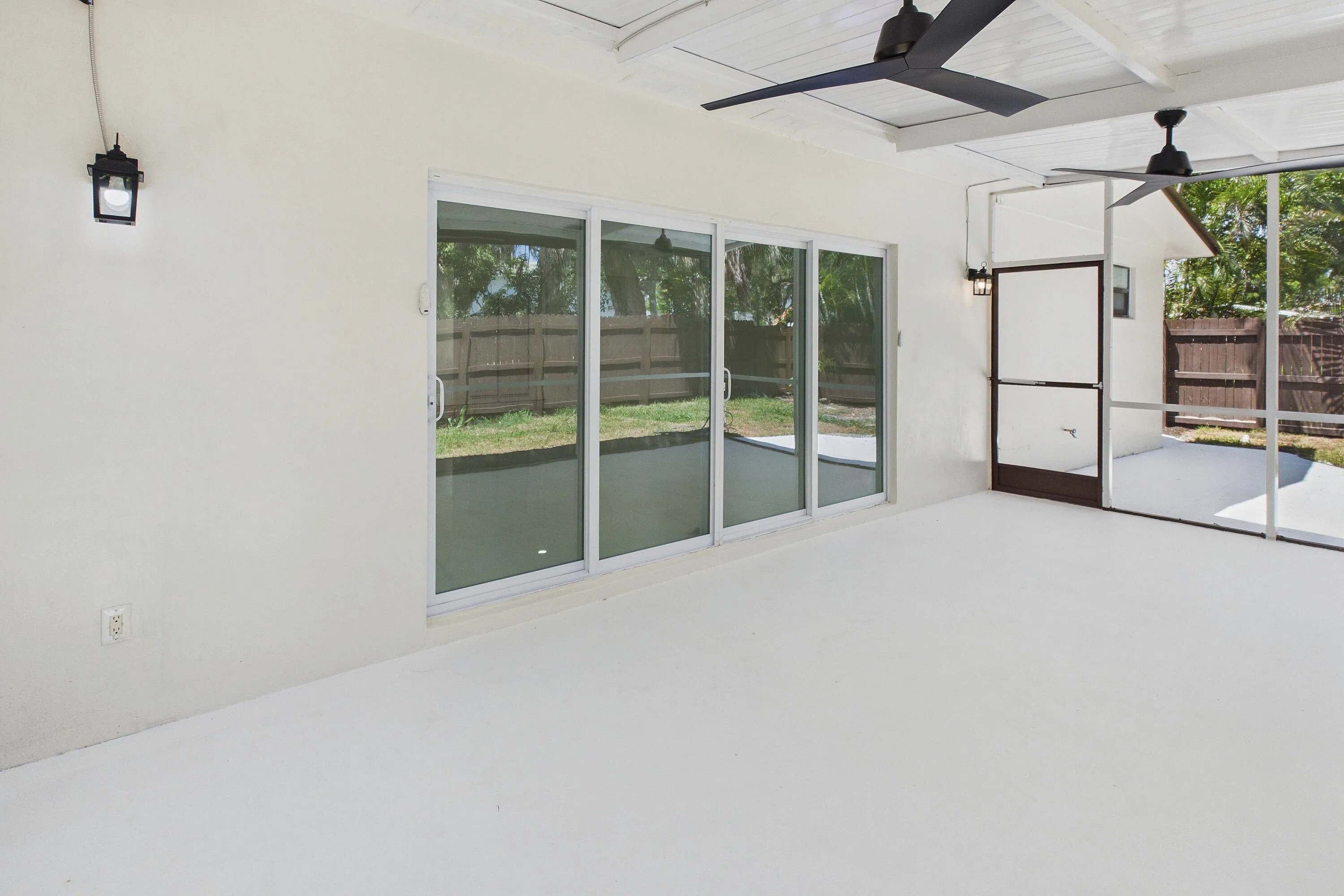 Patio, covered and screened-in