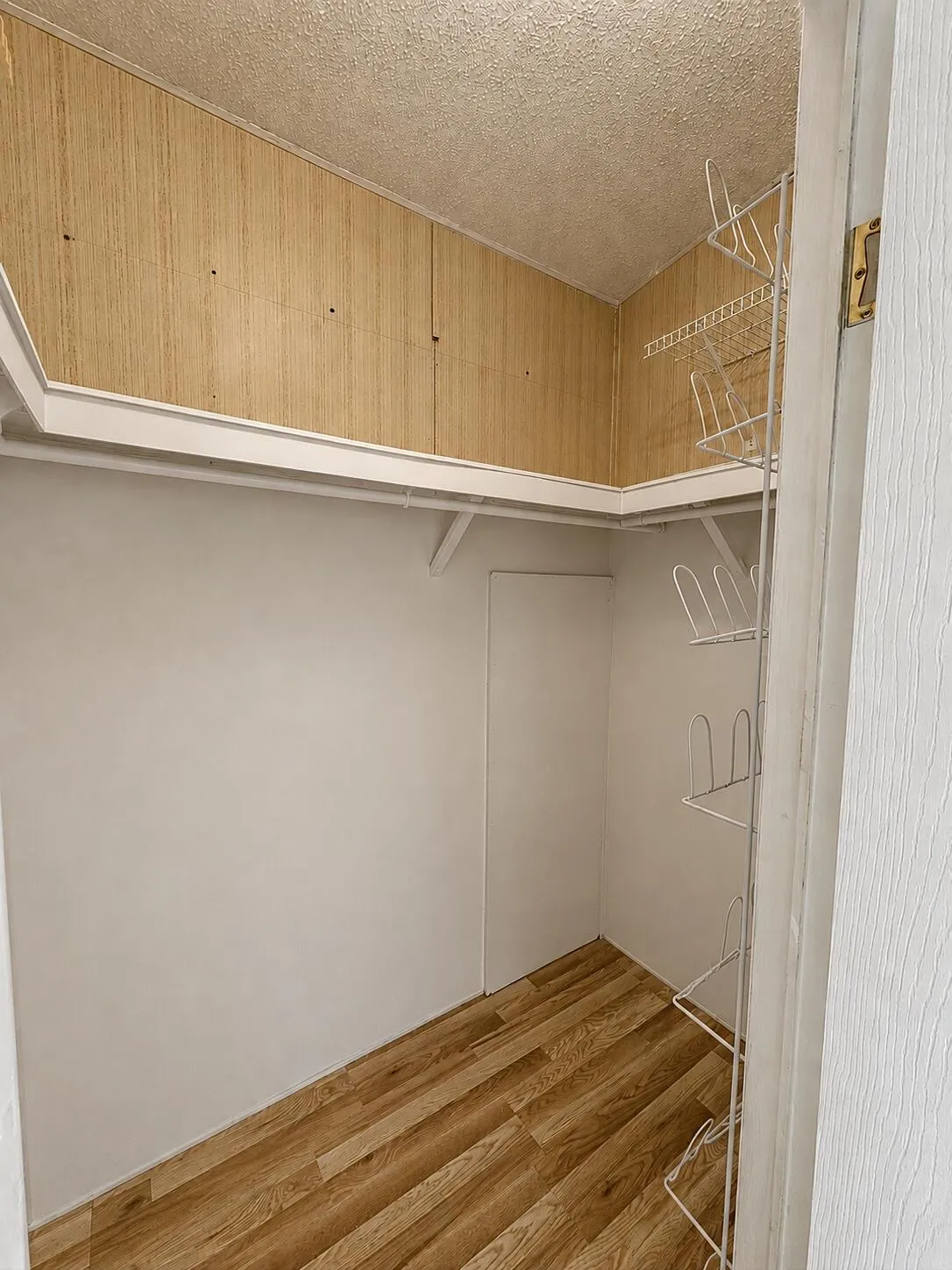 Main Bedroom Closet