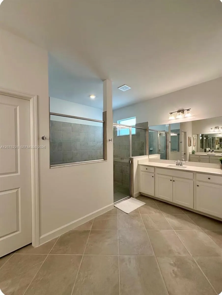 Property photo 72
