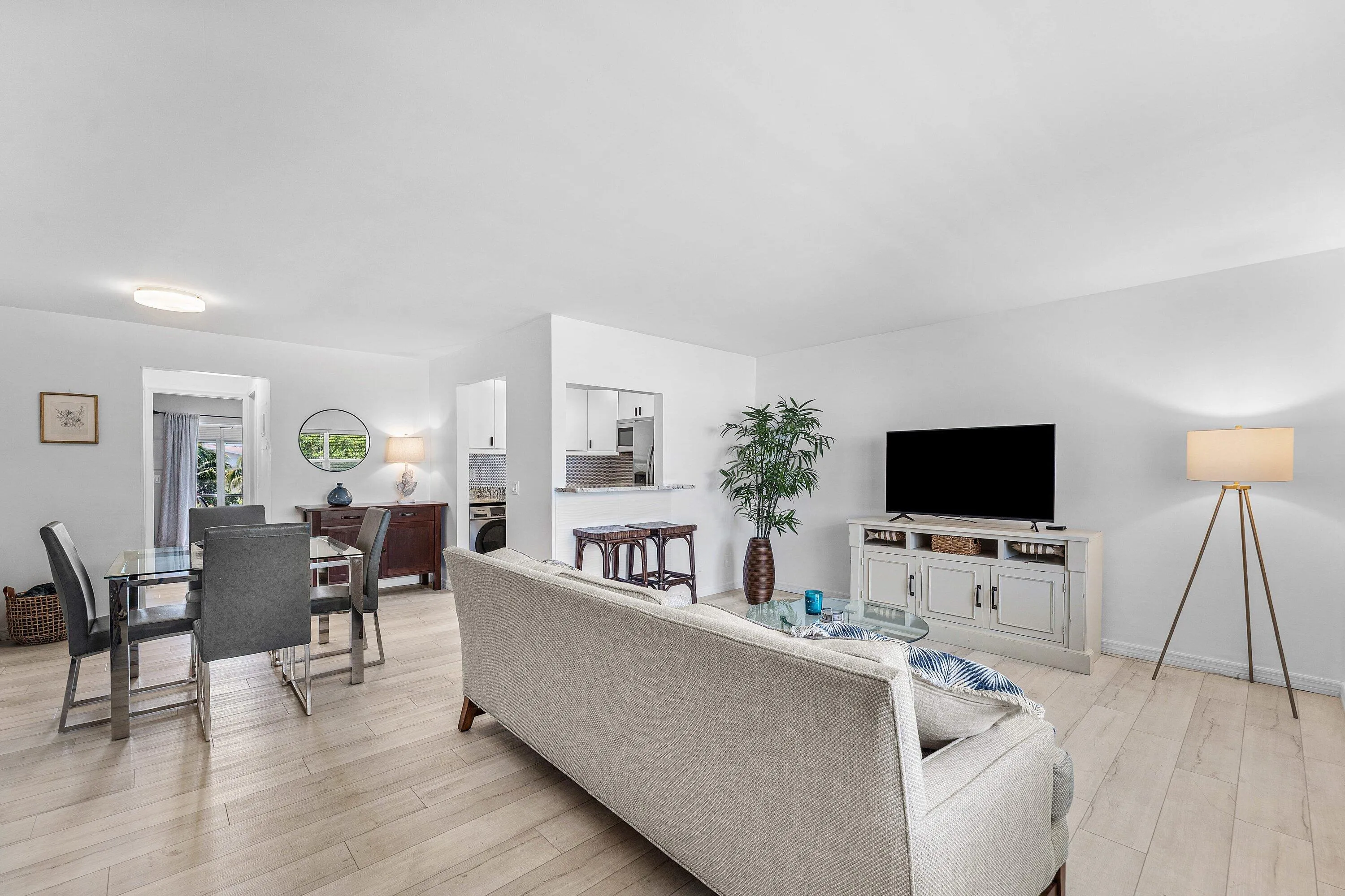007-150HorizonsE-303-BoyntonBeach-SMALL