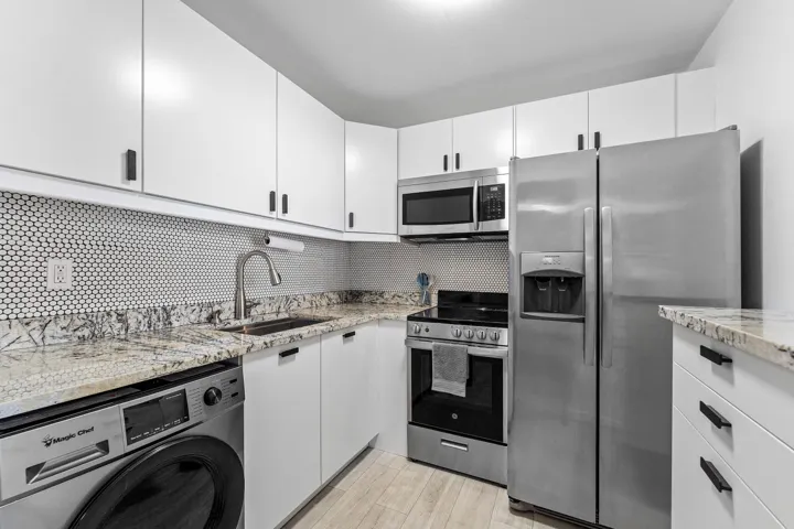 011-150HorizonsE-303-BoyntonBeach-SMALL