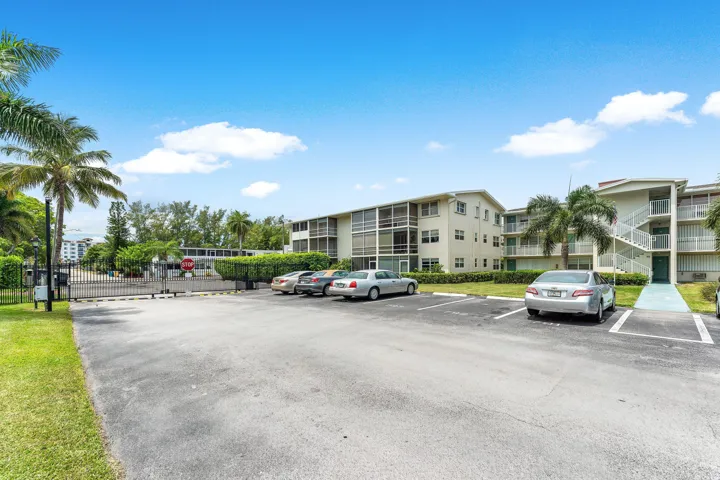 004-150HorizonsE-303-BoyntonBeach-SMALL