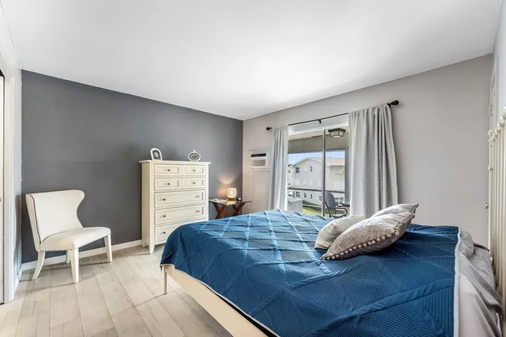 018-150HorizonsE-303-BoyntonBeach-SMALL