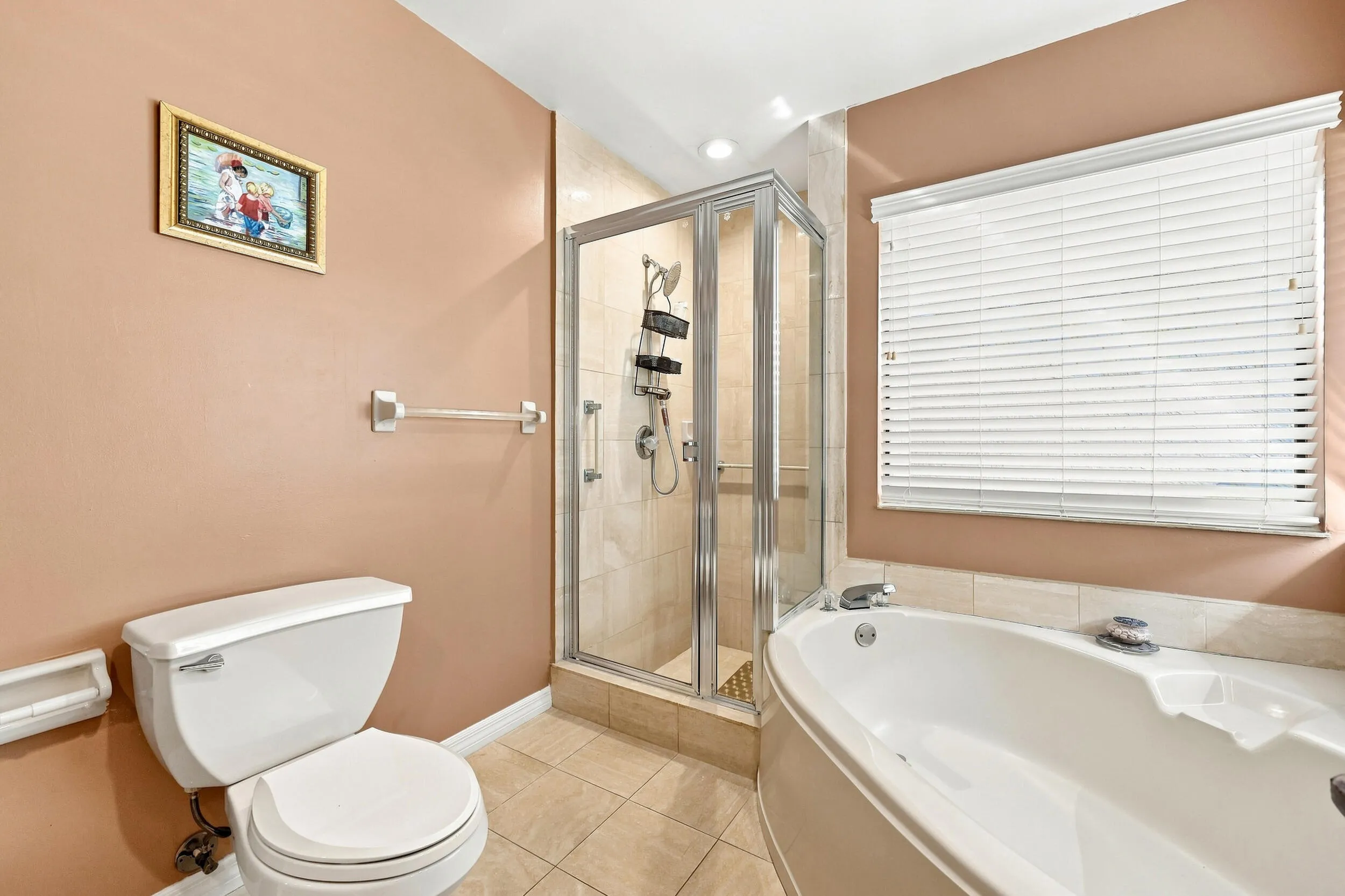 primary bathroom (4)