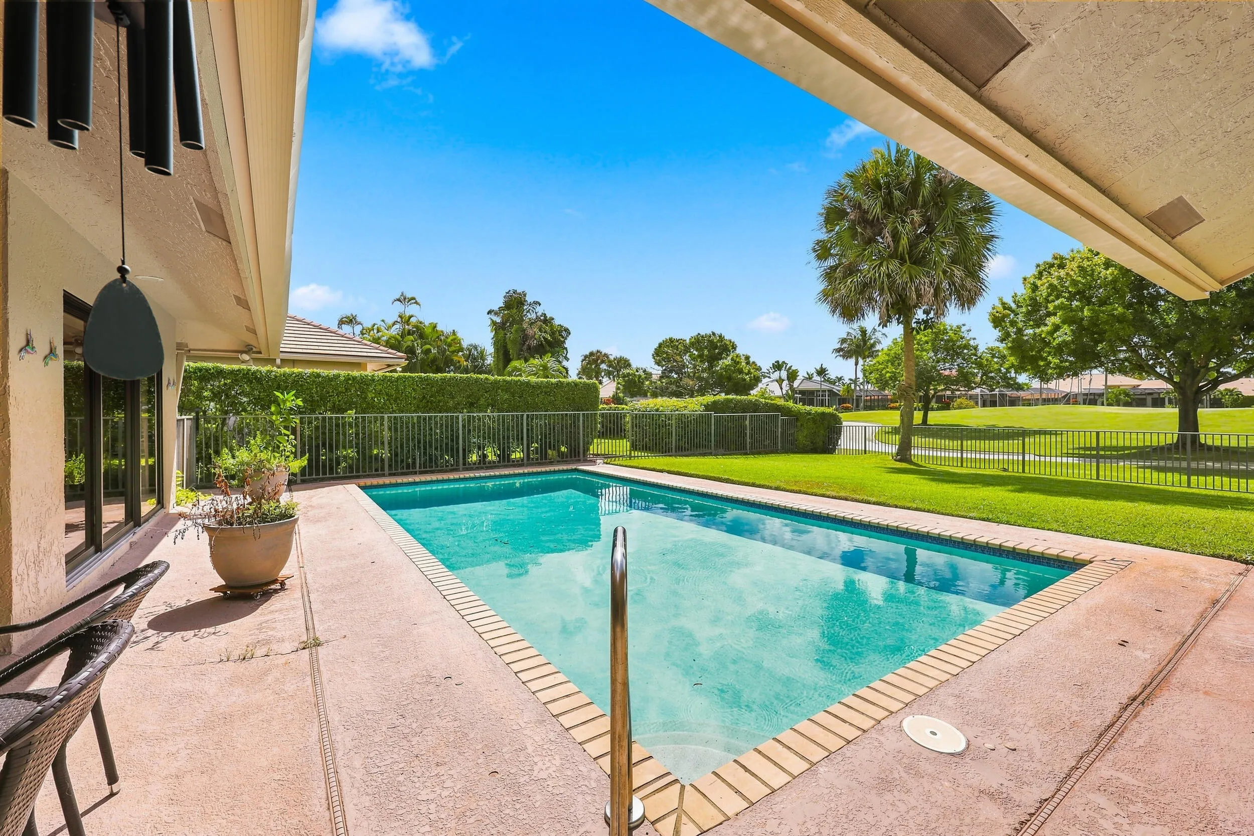 pool (3)