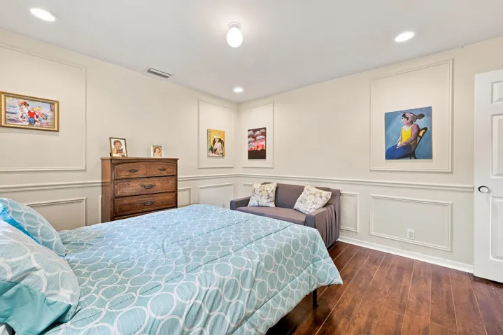 guest bedroom 2 (2)