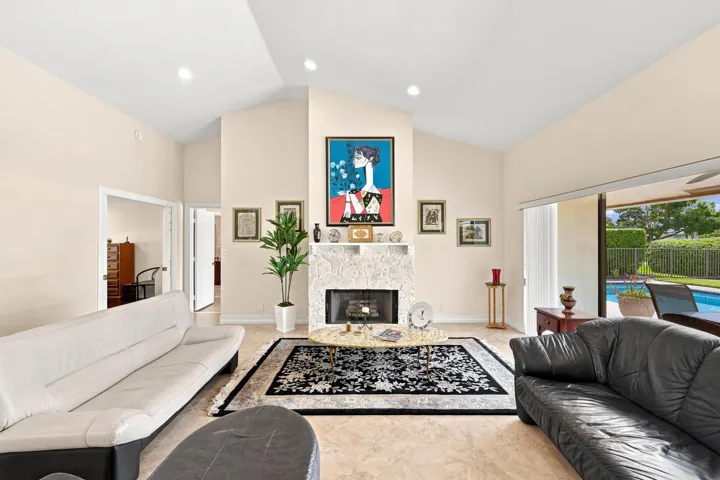 sitting room (2)