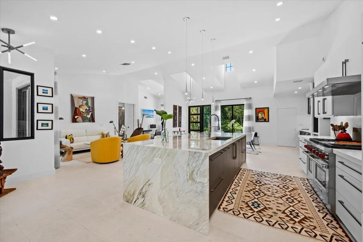 Kitchen/Living