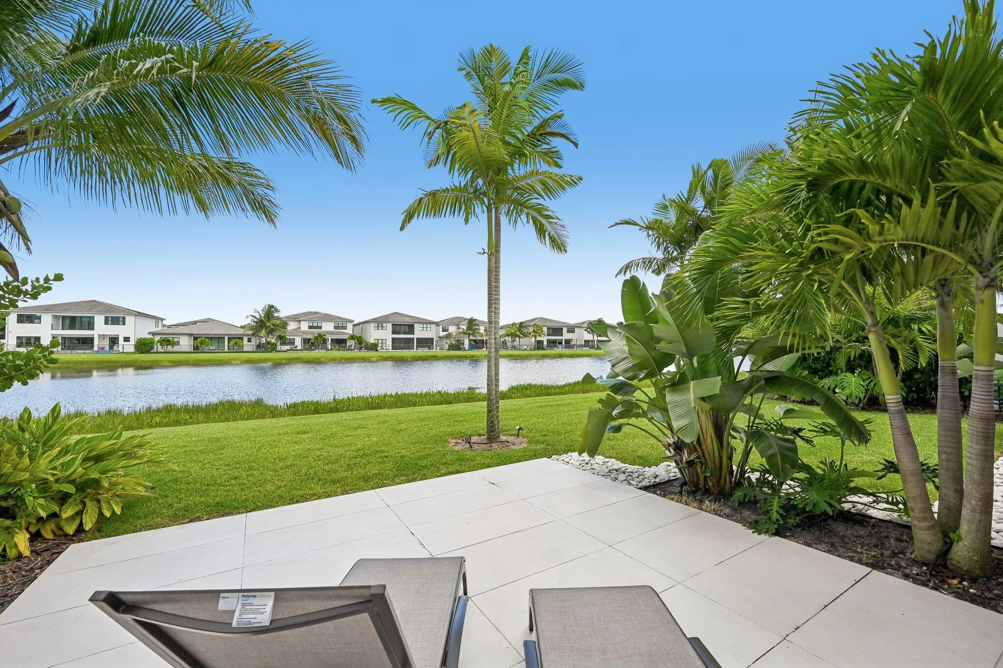 55-web-or-mls-Rainbow Falls Trl-S0207-05