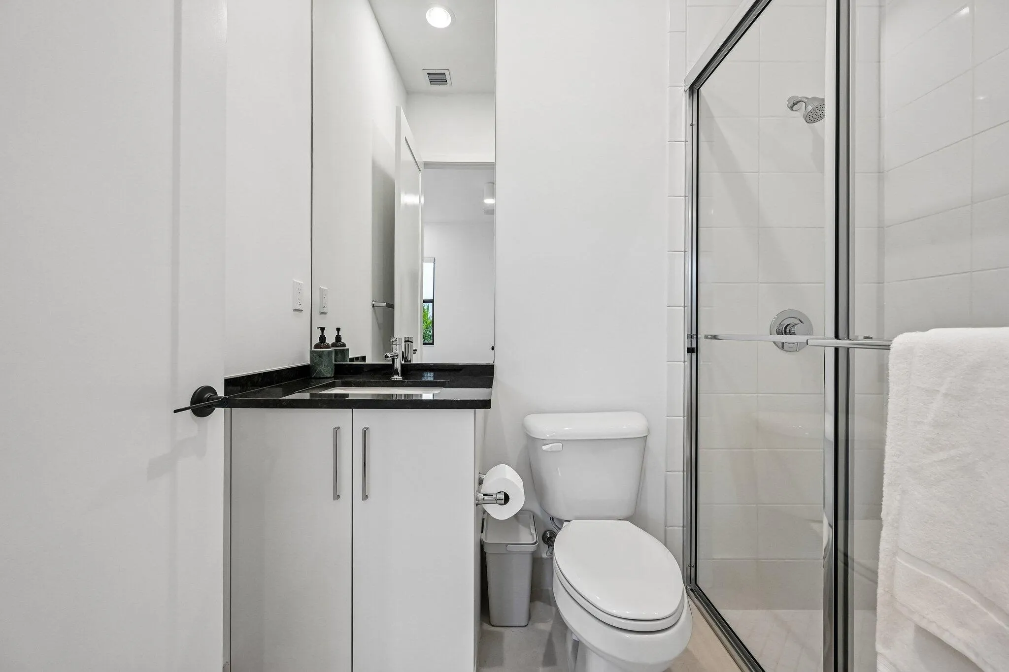 24-web-or-mls-Rainbow Falls Trl-S0207-02
