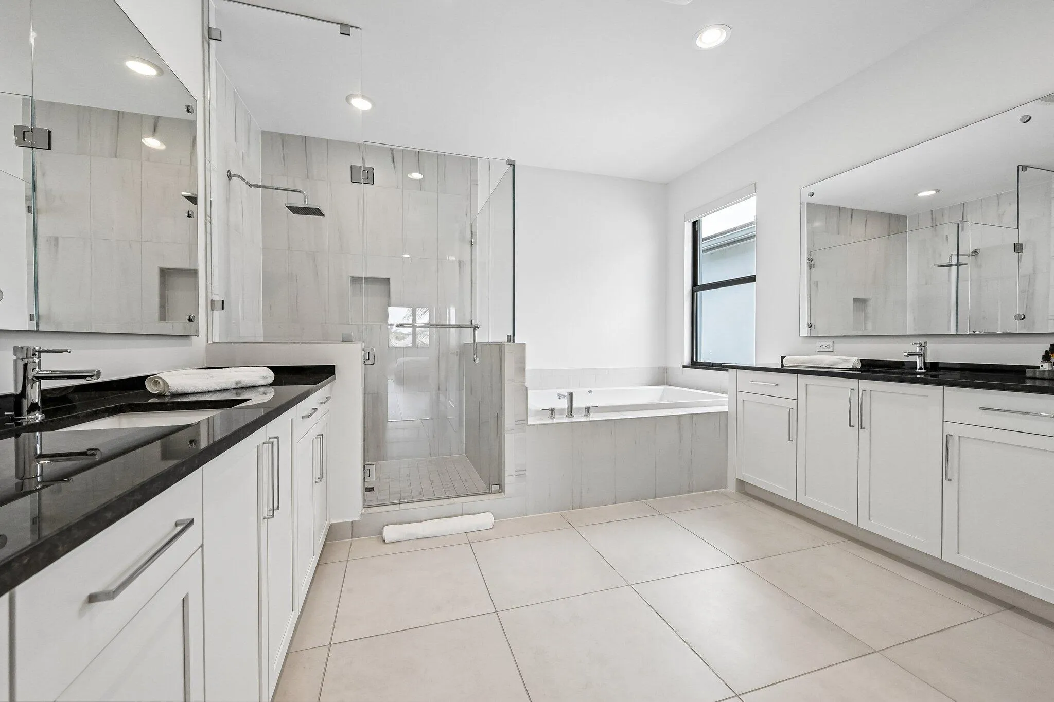 34-web-or-mls-Rainbow Falls Trl-S0207-03