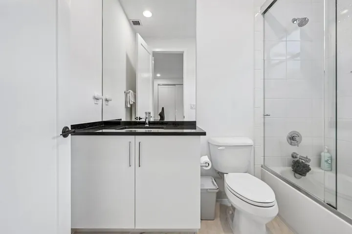 38-web-or-mls-Rainbow Falls Trl-S0207-03