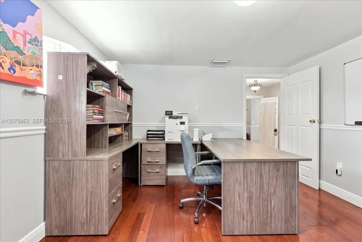 Property photo 44