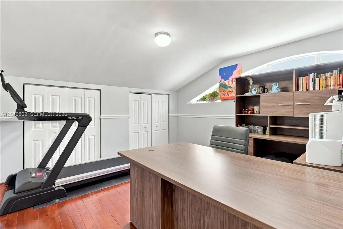 Property photo 43