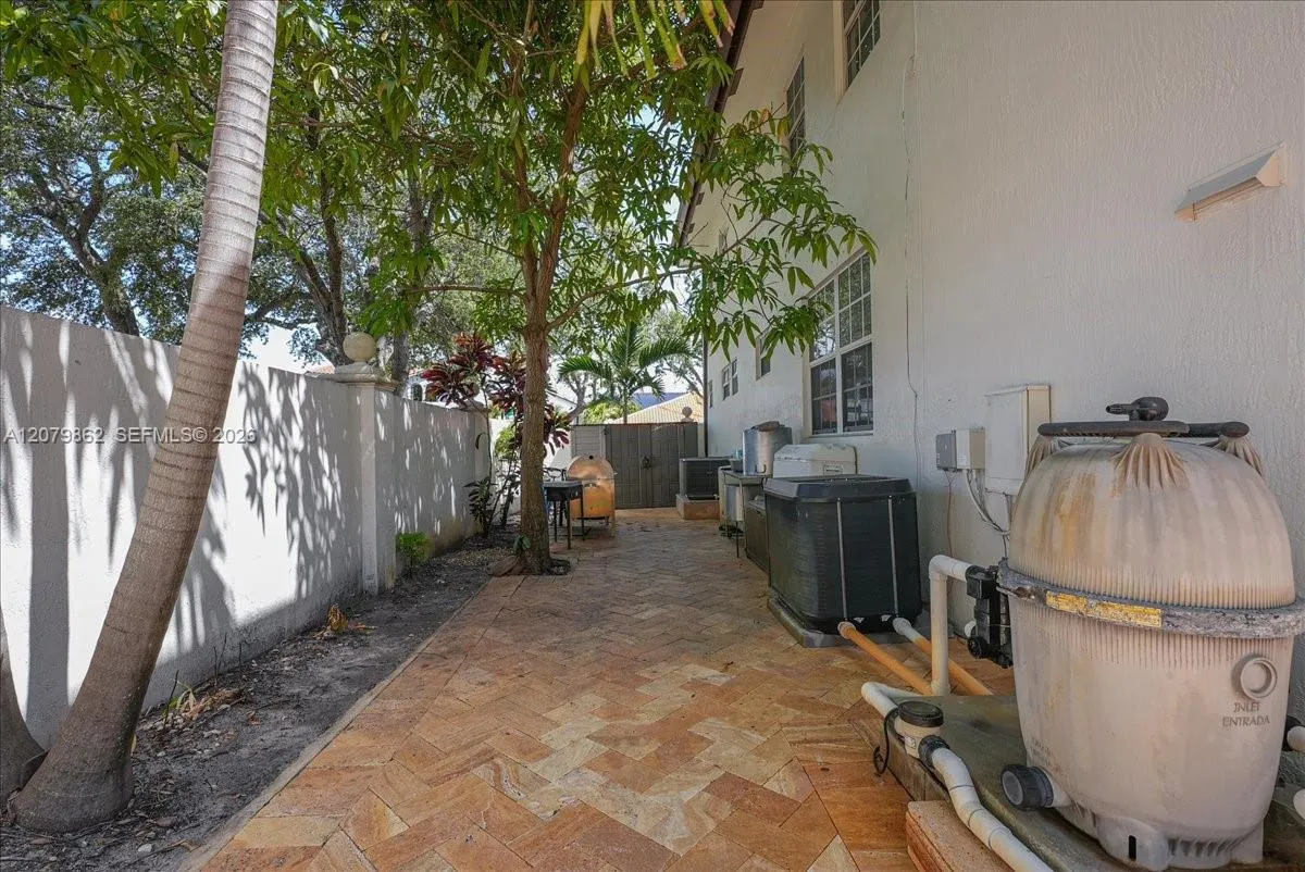 Property photo 50