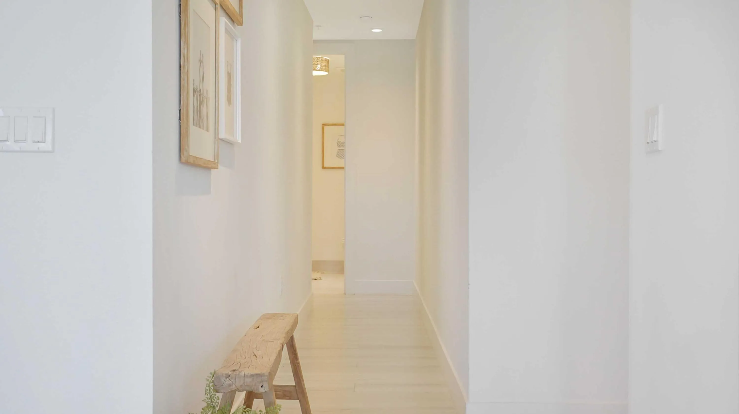 601 Boca Raton | Hallway