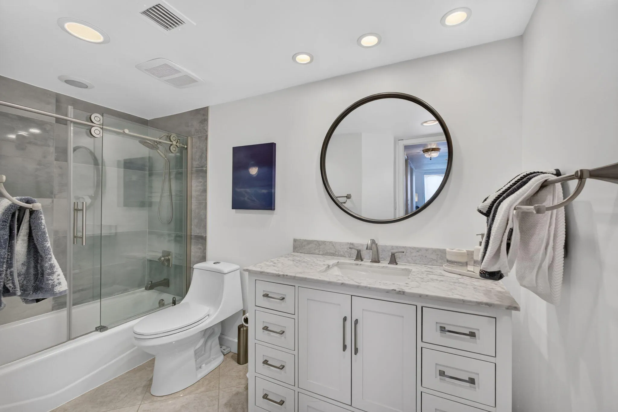 GUEST BATH