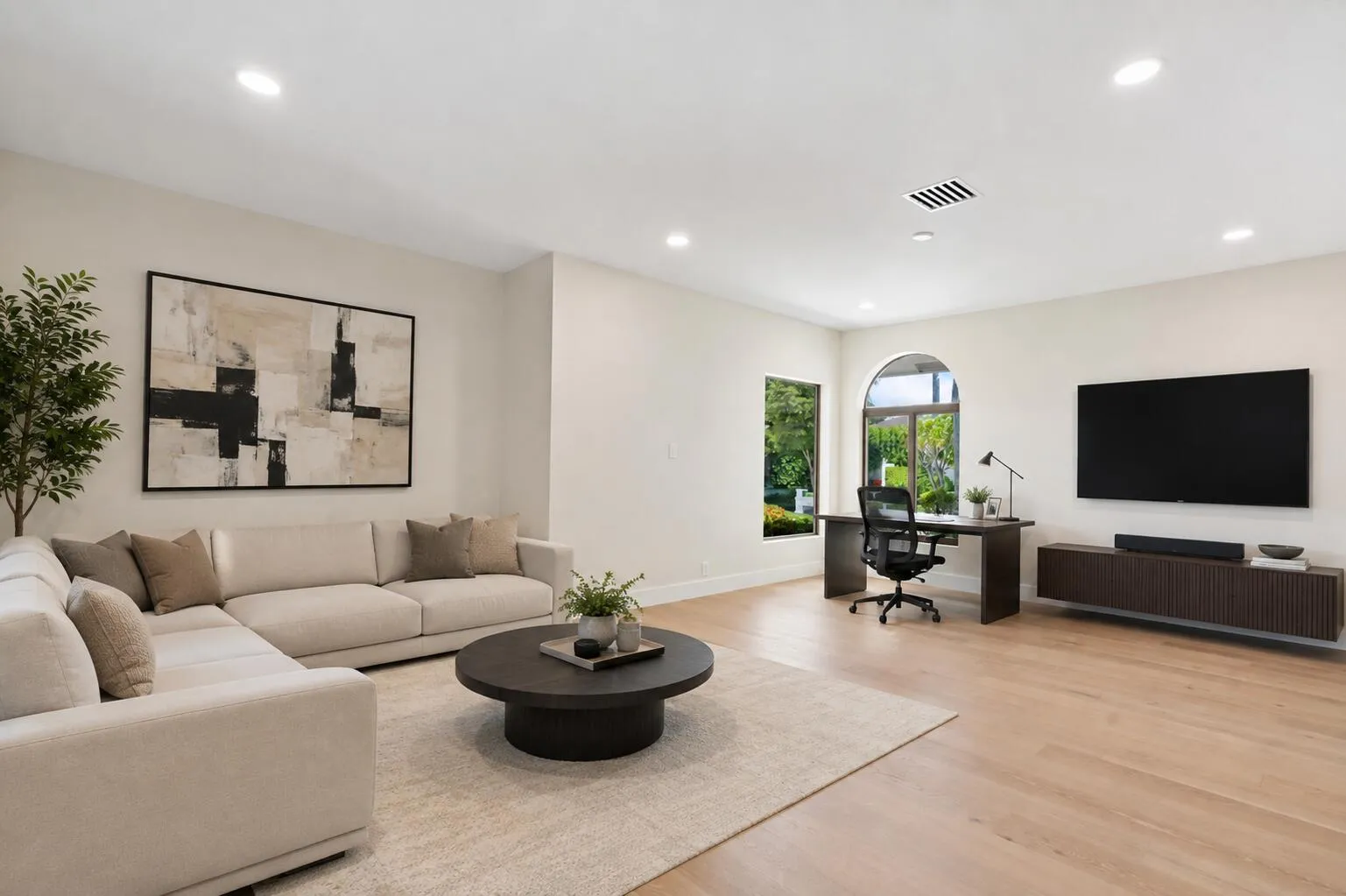 Media/office/bonus room
