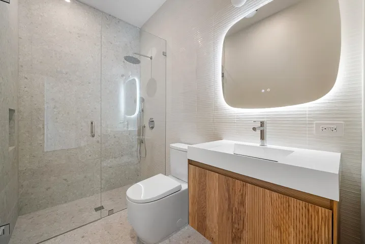 Ensuite