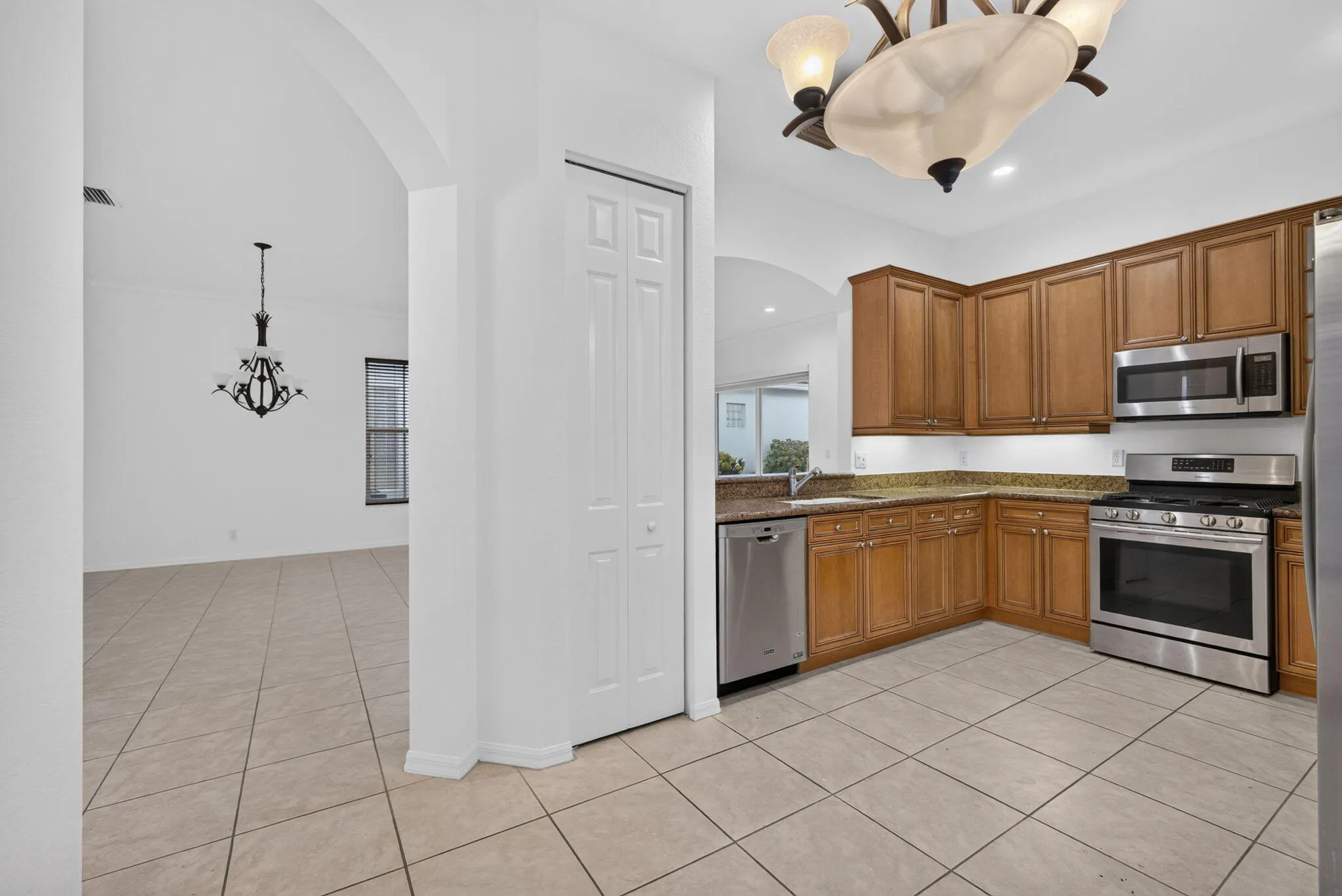 21-web-or-mls-5D1A3115