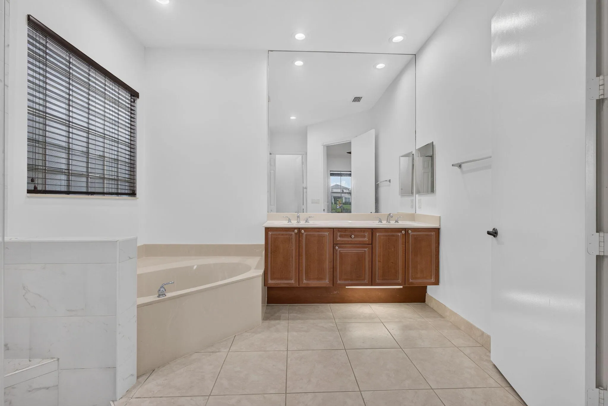 33-web-or-mls-5D1A3082