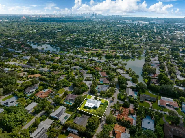 Glenvar Heights - South Miami puts dining, shopping, parks, and everything you love close to home.