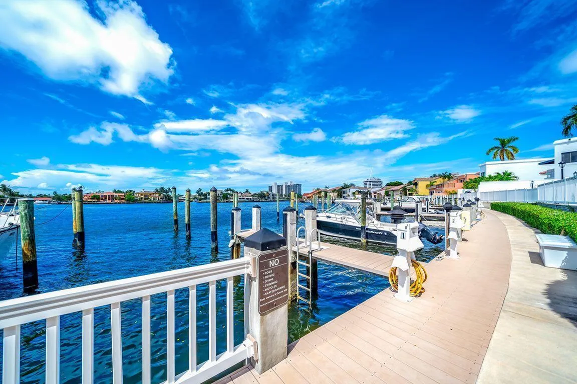 PH DOCK