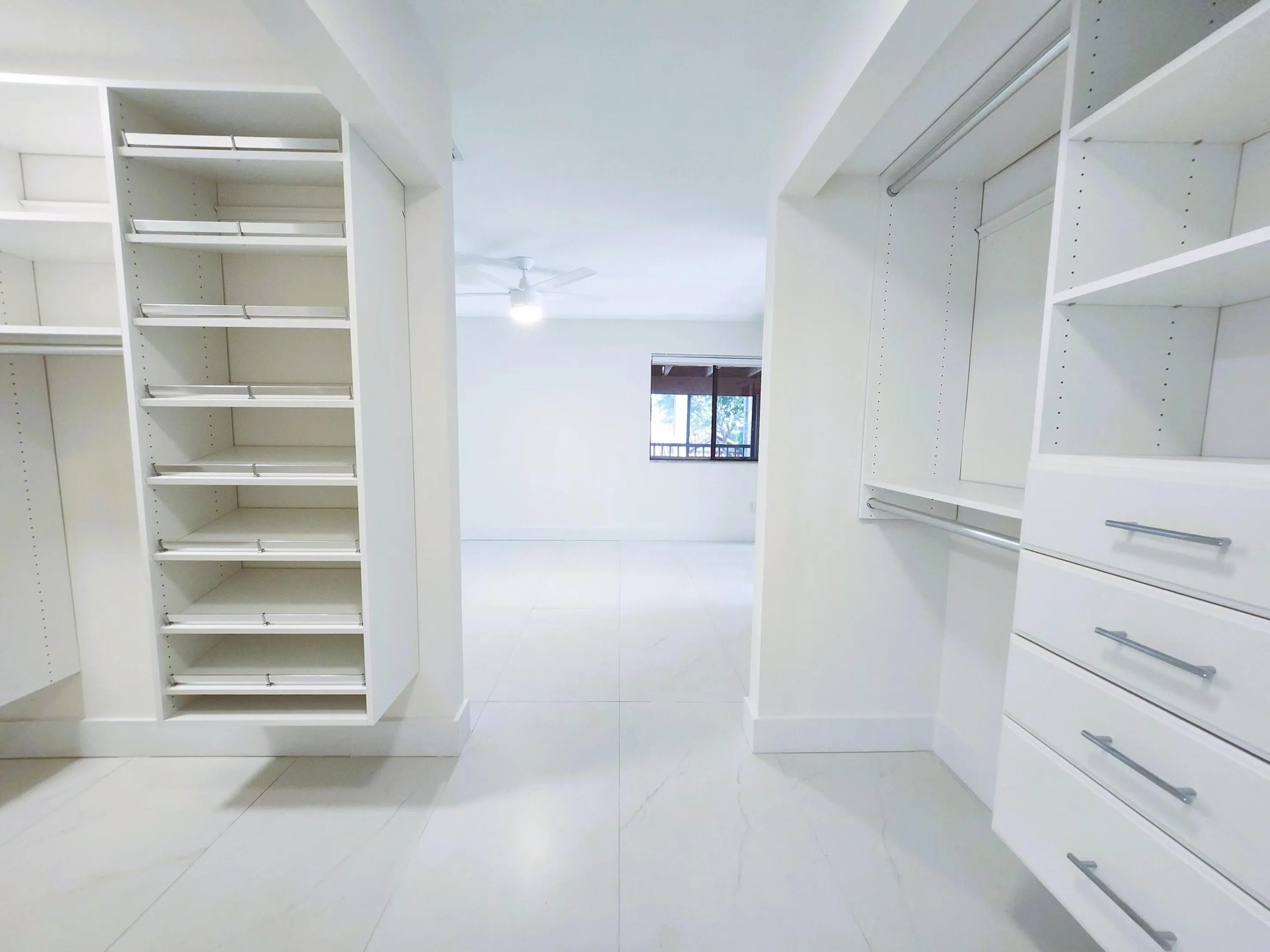 pp mb closet