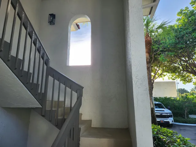pp entrance