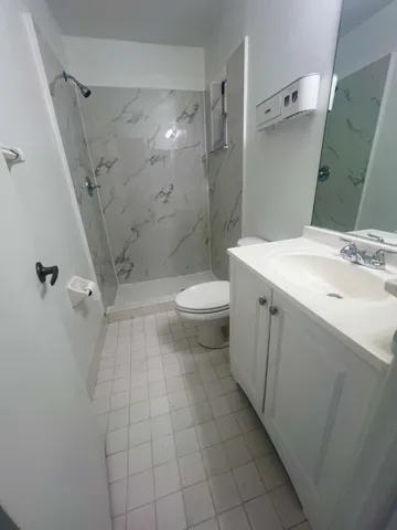 Bathroom2