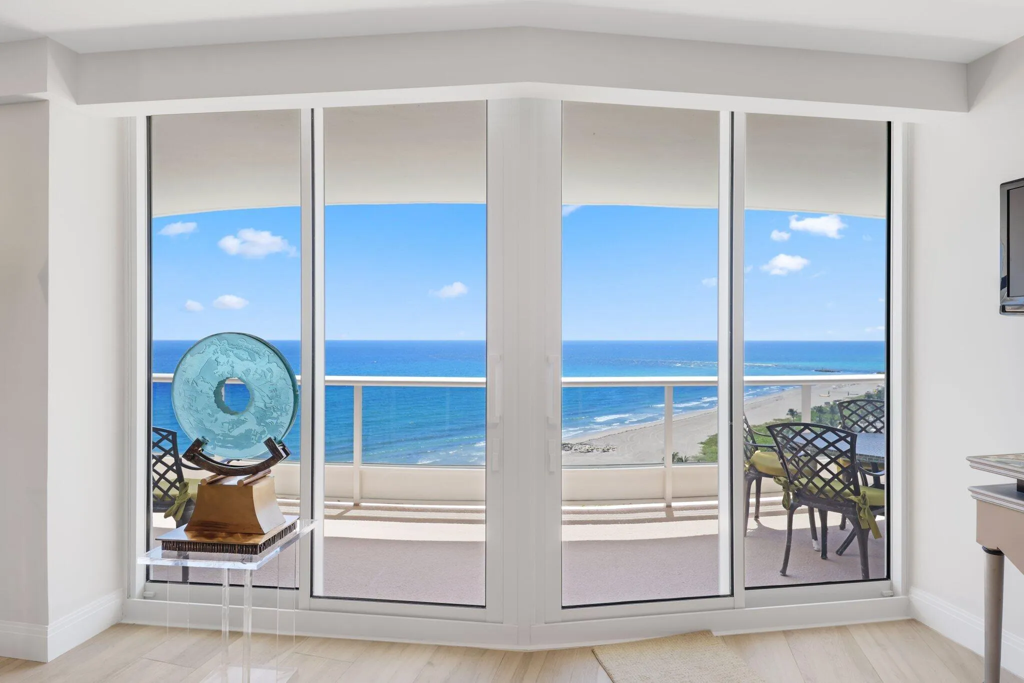 700 S Ocean Blvd - 13.jpg-SMALL