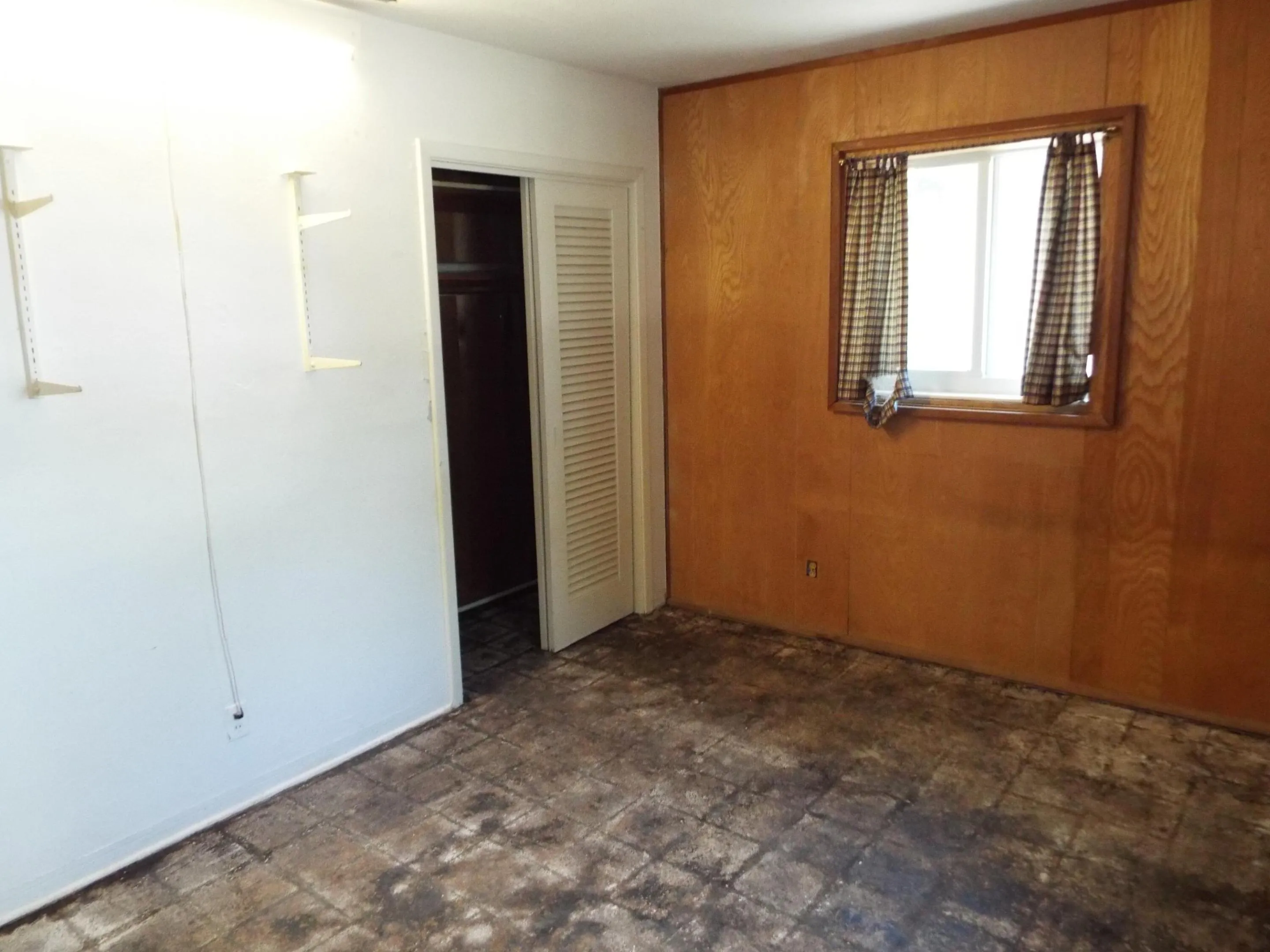 2600SW5ST015