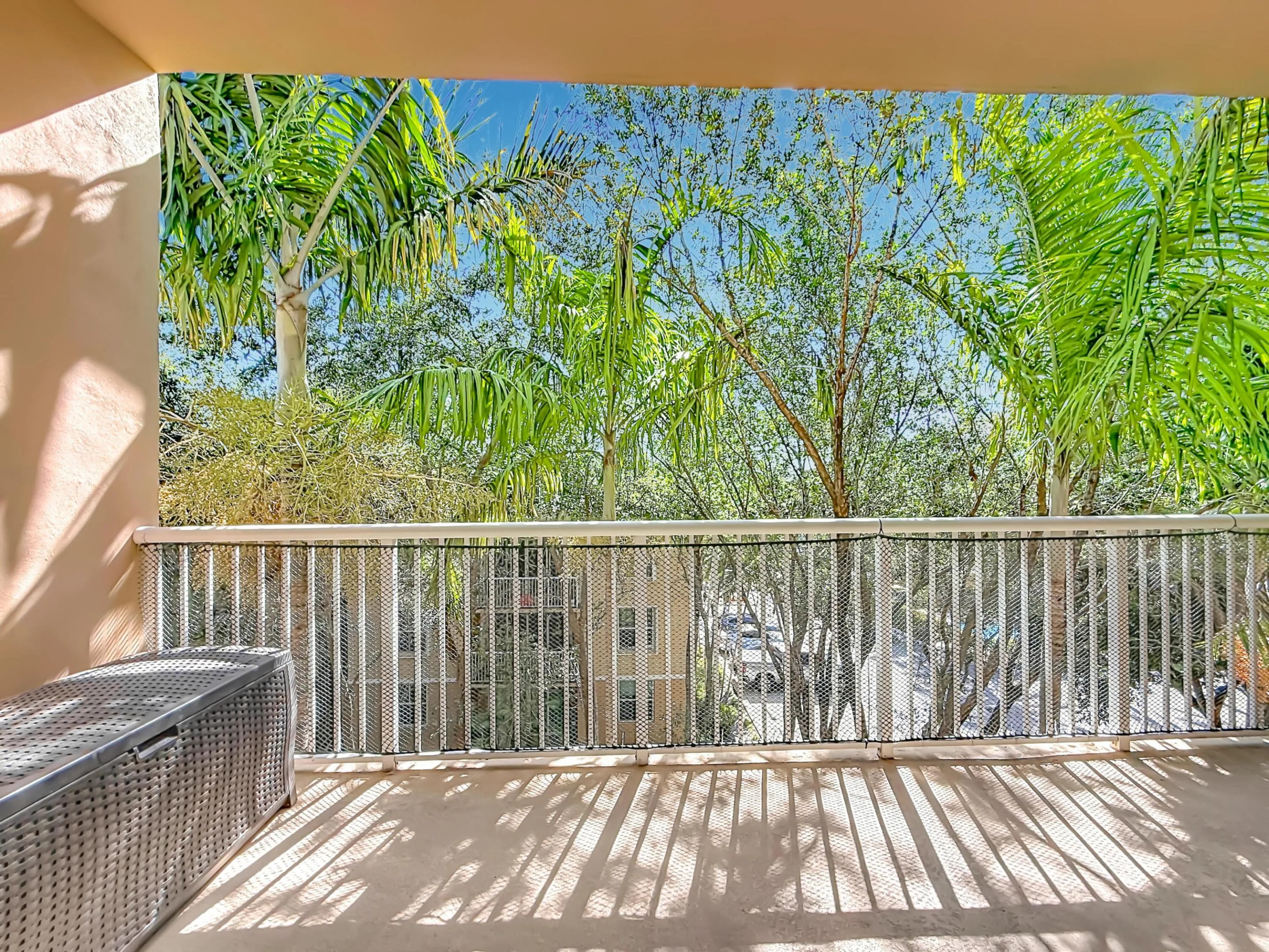 519 E Sheridan Street #404-76