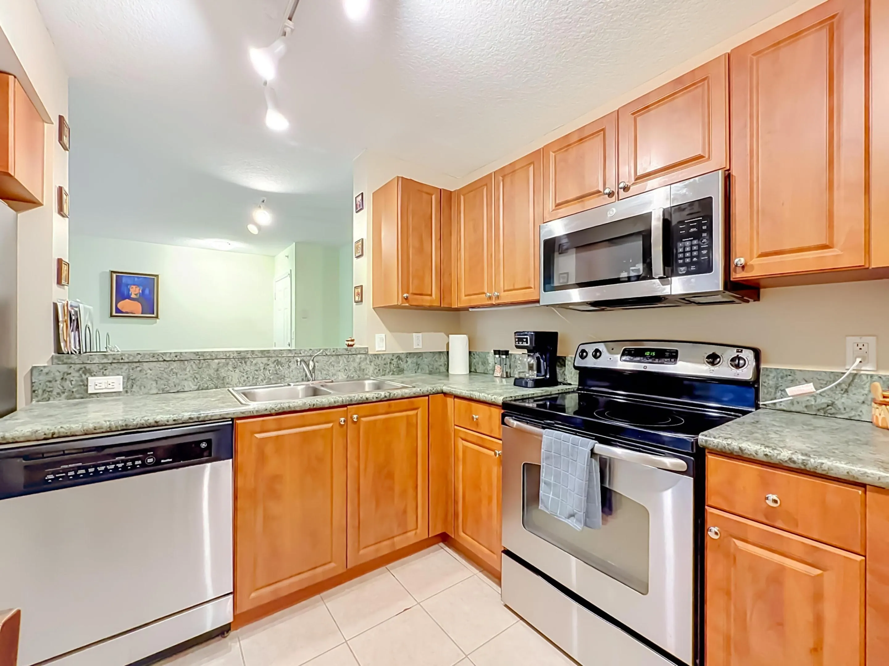 519 E Sheridan Street #404-31
