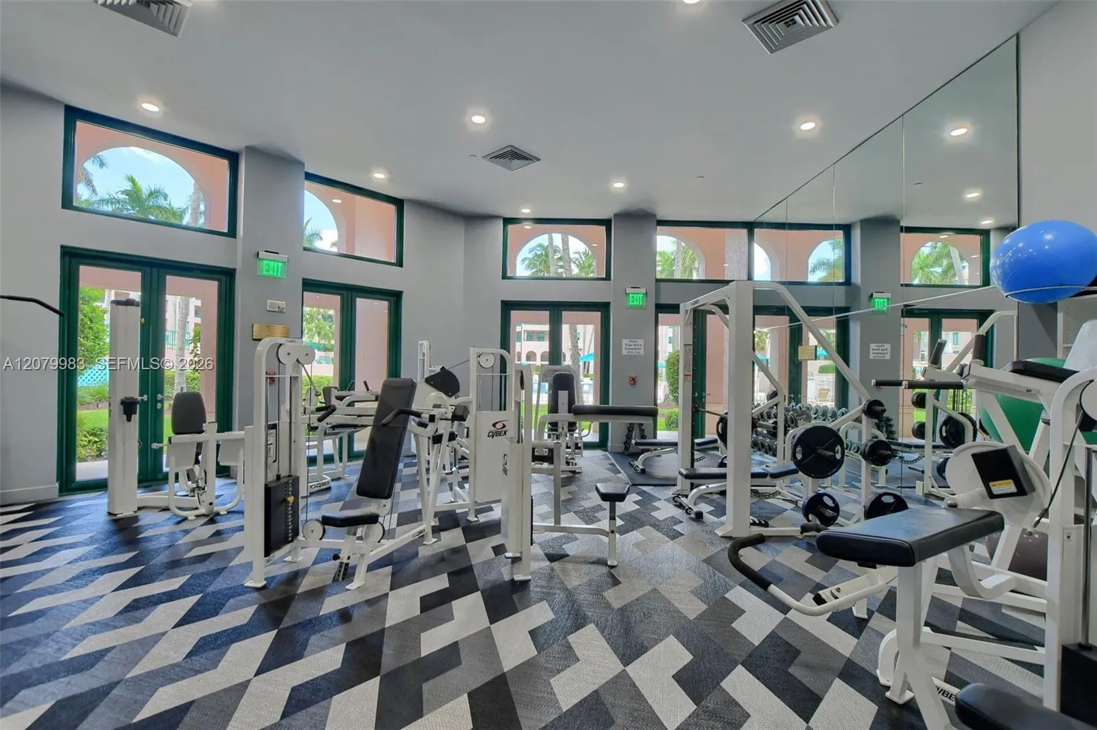 Photo 43